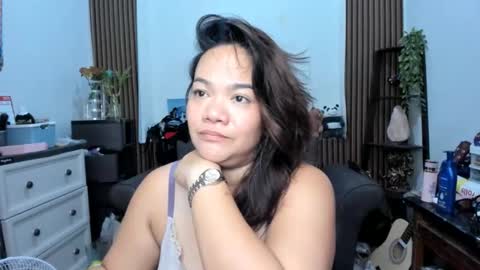 delightfulcurvy online show from November 22, 2025, 11:09 am