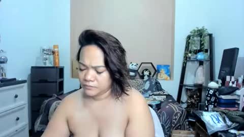 Snapshot of delightfulcurvy chatting on June 2, 2026, 8:05 am delightfulcurvy online show from June 2, 2026, 8:05 am