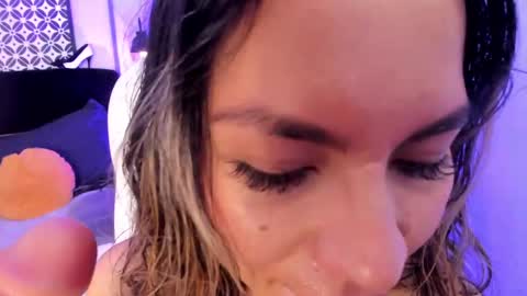 della online show from February 12, 2025, 2:21 pm