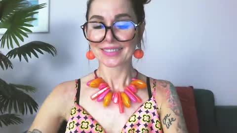Snapshot of delilah_sweet chatting on June 24, 2026, 3:55 pm delilah_sweet online show from June 24, 2026, 3:55 pm
