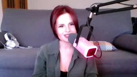 dellacrush_ online show from March 9, 2025, 6:11 pm