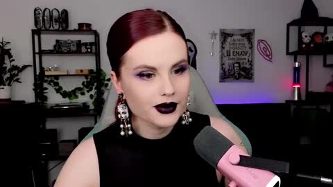 dellacrush_ online show from March 22, 2026, 6:33 pm