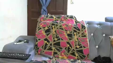 Ginger online show from December 2, 2025, 12:43 pm