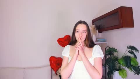 Emilia online show from March 11, 2026, 6:58 pm