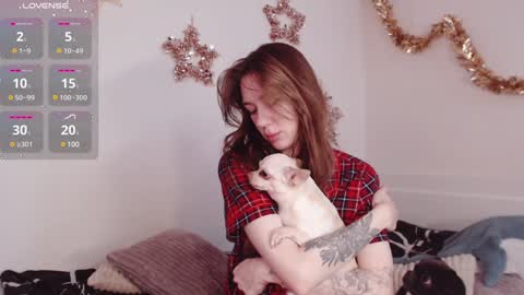 Snapshot of demiamour chatting on December 21, 2024, 8:18 am Demi. not your babybabebb and other shit online show from December 21, 2024, 8:18 am