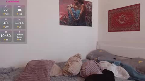 Snapshot of demiamour chatting on February 20, 2025, 9:33 am Demi. not your babybabebb and other shit online show from February 20, 2025, 9:33 am