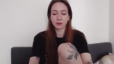 Snapshot of demiamour chatting on September 19, 2025, 8:38 am Demi. not your babybabebb and other shit online show from September 19, 2025, 8:38 am