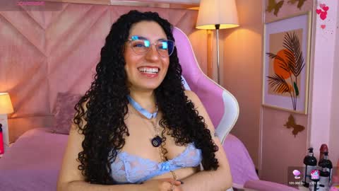 Demi online show from March 31, 2026, 4:57 am