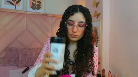 Demi online show from May 20, 2026, 5:57 am