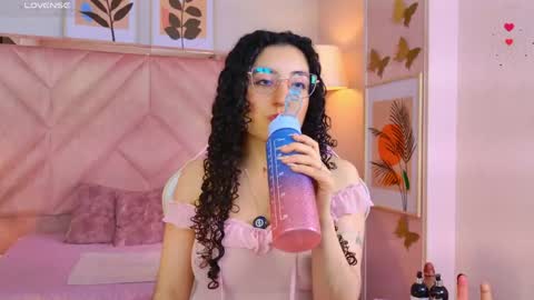 Demi online show from June 4, 2026, 4:29 am