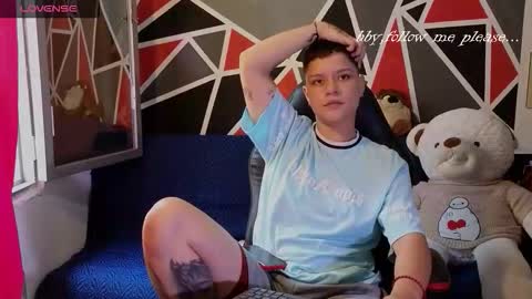 DEMI online show from November 25, 2025, 5:24 pm