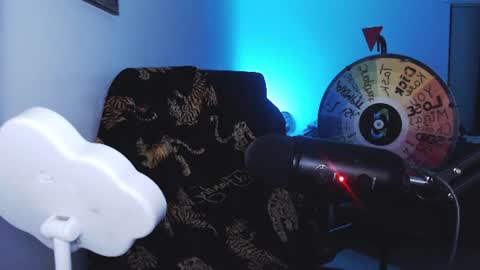 Demoness Mina online show from June 17, 2026, 4:48 am