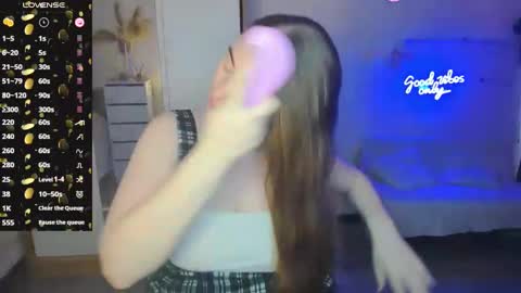 Sophie online show from February 10, 2025, 8:31 am