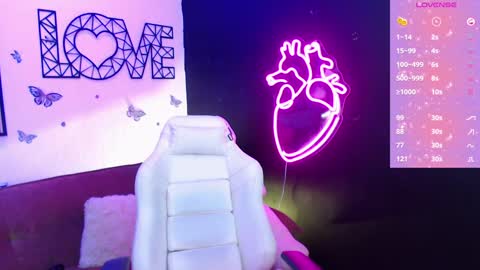 Snapshot of demyanderson_ chatting on December 28, 2024, 12:04 am Demy online show from December 28, 2024, 12:04 am