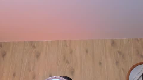 DEMY online show from September 27, 2025, 1:32 am