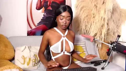Snapshot of deniisswet chatting on October 25, 2025, 6:10 am   online show from October 25, 2025, 6:10 am