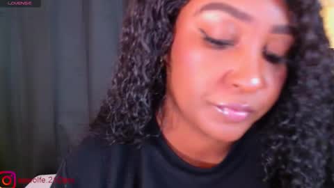 Denisse online show from November 5, 2025, 12:27 pm