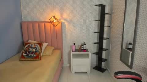 D E N I S  online show from November 26, 2025, 2:56 am