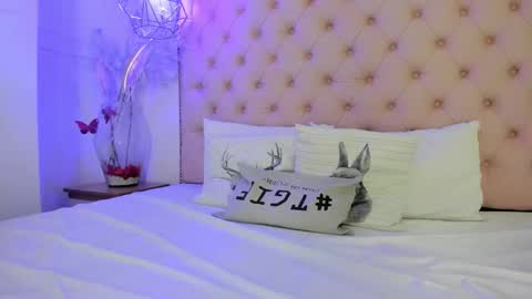 denisse_logan online show from February 25, 2026, 3:05 am