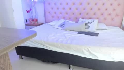 Snapshot of denisse_logan chatting on April 24, 2026, 2:36 am denisse_logan online show from April 24, 2026, 2:36 am