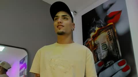 Snapshot of dennis_kinsey chatting on February 14, 2026, 7:21 pm Dennis Kinsey online show from February 14, 2026, 7:21 pm