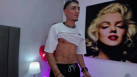 Snapshot of dennis_kinsey chatting on February 16, 2026, 7:21 pm Dennis Kinsey online show from February 16, 2026, 7:21 pm