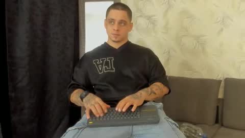 dennis munera online show from January 12, 2025, 12:23 pm