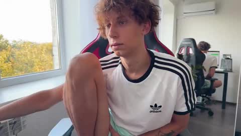 Jasper   online show from September 19, 2025, 8:49 am