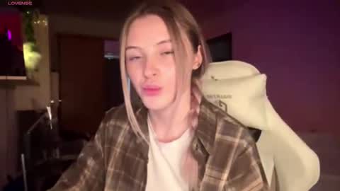 Vi  Victoria online show from March 7, 2026, 1:08 pm