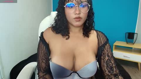 Dephne online show from December 7, 2024, 1:18 pm