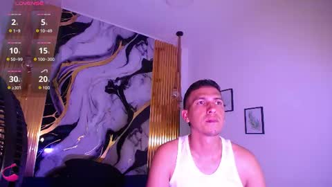 Snapshot of dereck_smithh chatting on July 8, 2026, 2:27 am Dereck online show from July 8, 2026, 2:27 am