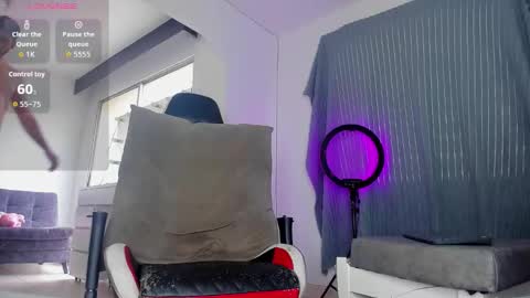 dereckhardd online show from November 20, 2025, 2:06 pm