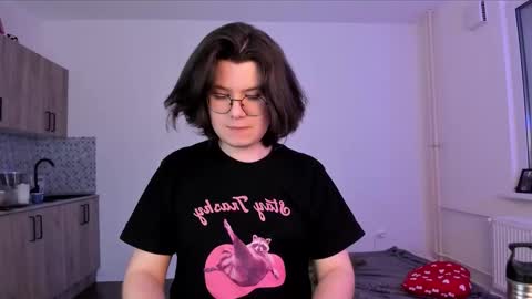 Derek online show from February 25, 2026, 4:33 am