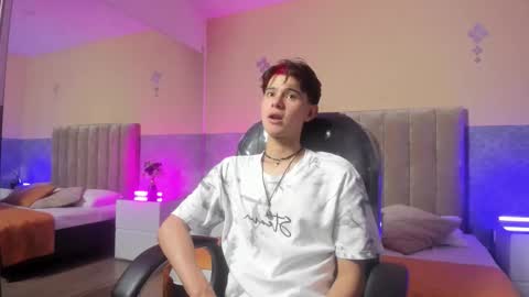 Snapshot of derek_sinn chatting on March 26, 2026, 7:08 pm derek_sinn online show from March 26, 2026, 7:08 pm