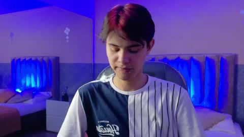 Snapshot of derek_sinn chatting on May 26, 2026, 8:38 pm derek_sinn online show from May 26, 2026, 8:38 pm