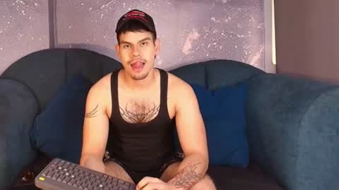 Snapshot of derek_voss chatting on June 18, 2026, 12:53 pm derek_voss online show from June 18, 2026, 12:53 pm
