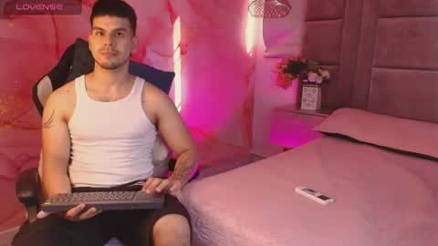 Snapshot of derek_voss chatting on July 13, 2026, 8:44 pm derek_voss online show from July 13, 2026, 8:44 pm