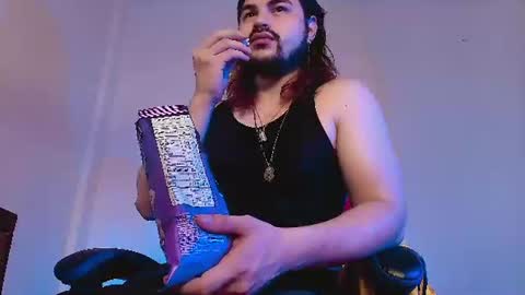 Snapshot of derek_vow chatting on June 29, 2026, 10:43 pm Derek online show from June 29, 2026, 10:43 pm