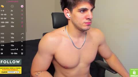 Derekcb online show from October 12, 2025, 2:32 am