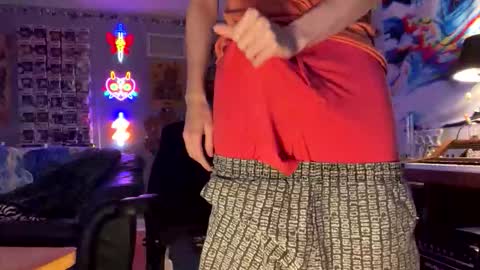 derekdings online show from December 1, 2025, 6:35 pm