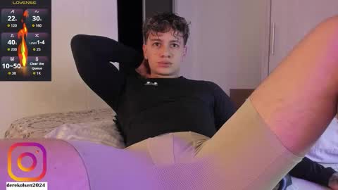 Derek  IG Derekolsen2024 online show from December 16, 2025, 1:32 am