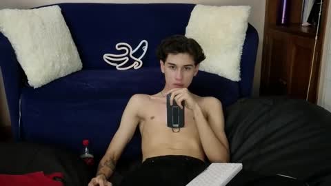 Derek online show from November 20, 2025, 11:48 pm