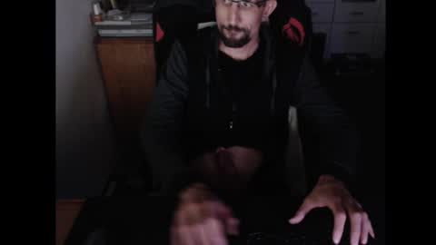 dermattes online show from October 4, 2025, 2:15 pm