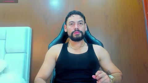 DerryBigger CM online show from November 26, 2025, 6:09 pm