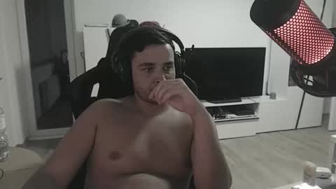 dershark online show from October 25, 2025, 11:43 pm