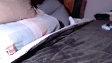 desertd0ng online show from December 22, 2025, 4:53 am