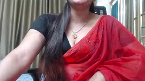 Snapshot of desimaisa130 chatting on December 7, 2024, 4:25 pm Maisa online show from December 7, 2024, 4:25 pm