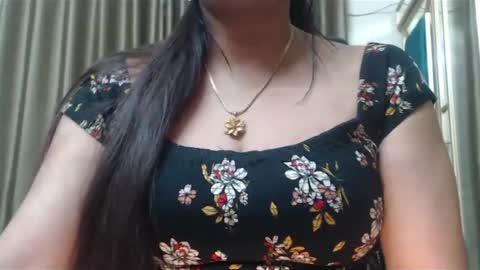 Snapshot of desimaisa130 chatting on December 21, 2024, 4:14 pm Maisa online show from December 21, 2024, 4:14 pm