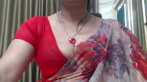 Snapshot of desimaisa130 chatting on January 24, 2025, 3:34 pm Maisa online show from January 24, 2025, 3:34 pm