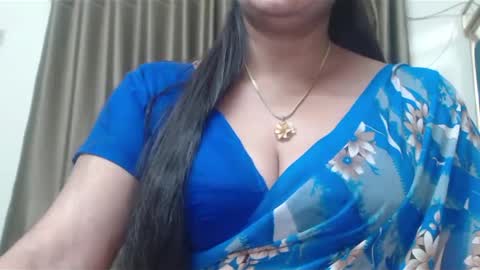 Snapshot of desimaisa130 chatting on February 16, 2025, 4:21 pm Maisa online show from February 16, 2025, 4:21 pm